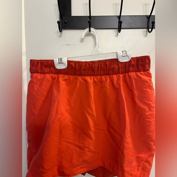Like New North Face Classy V Skort - Picture 5 of 10